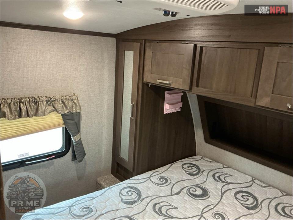 2020 Keystone Rv M-332 BH - LAREDO SERIES — фото 10