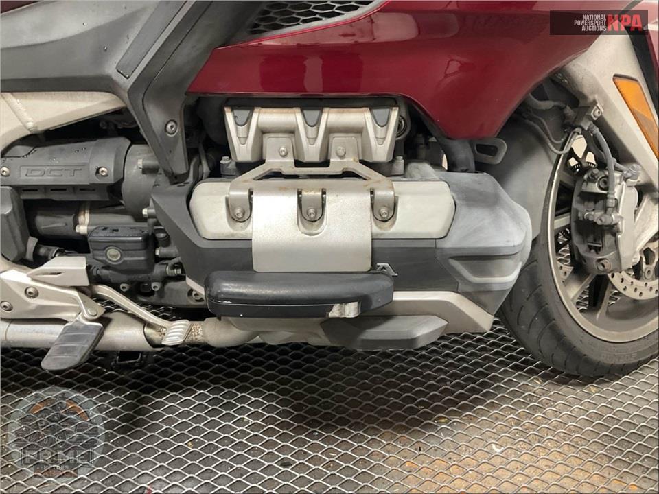 2018 Honda GL1800D GOLDWING TOUR DCT (RED) — фото 6