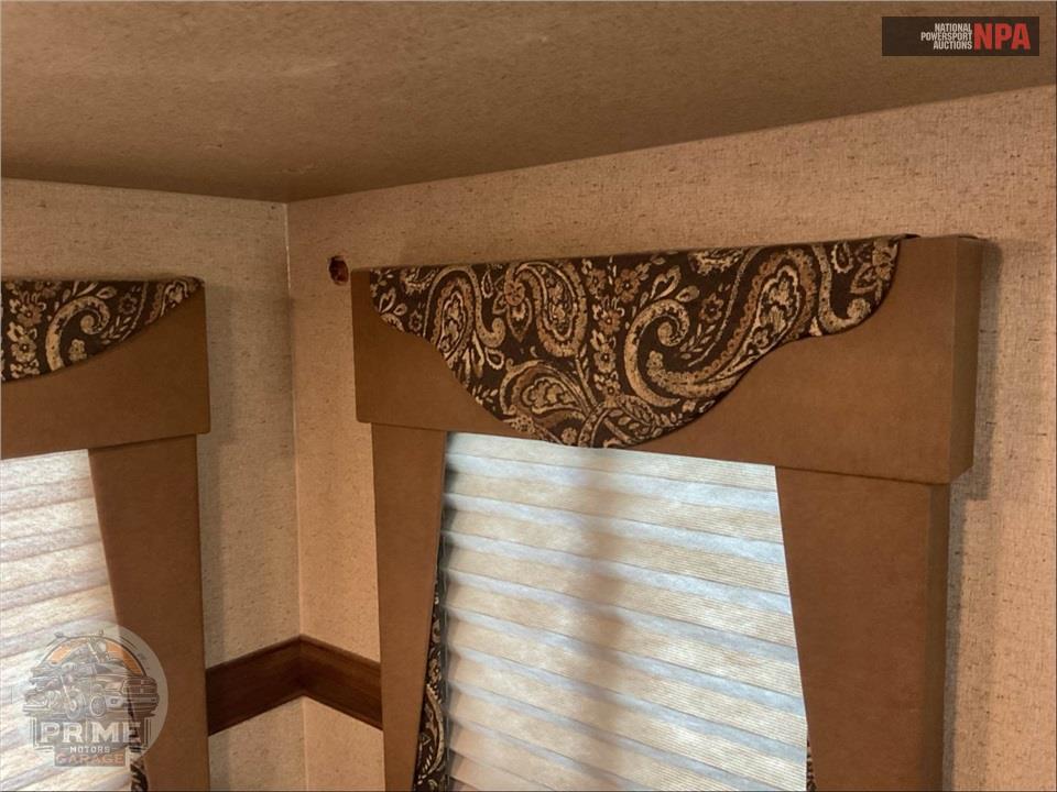 2016 Crossroads Rv M-29 RL - SUNSET GRAND RESERVE SERIES — фото 21