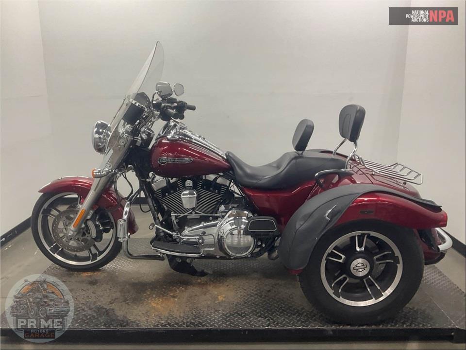 2016 Harley-Davidson FLRT FREEWHEELER — фото 2