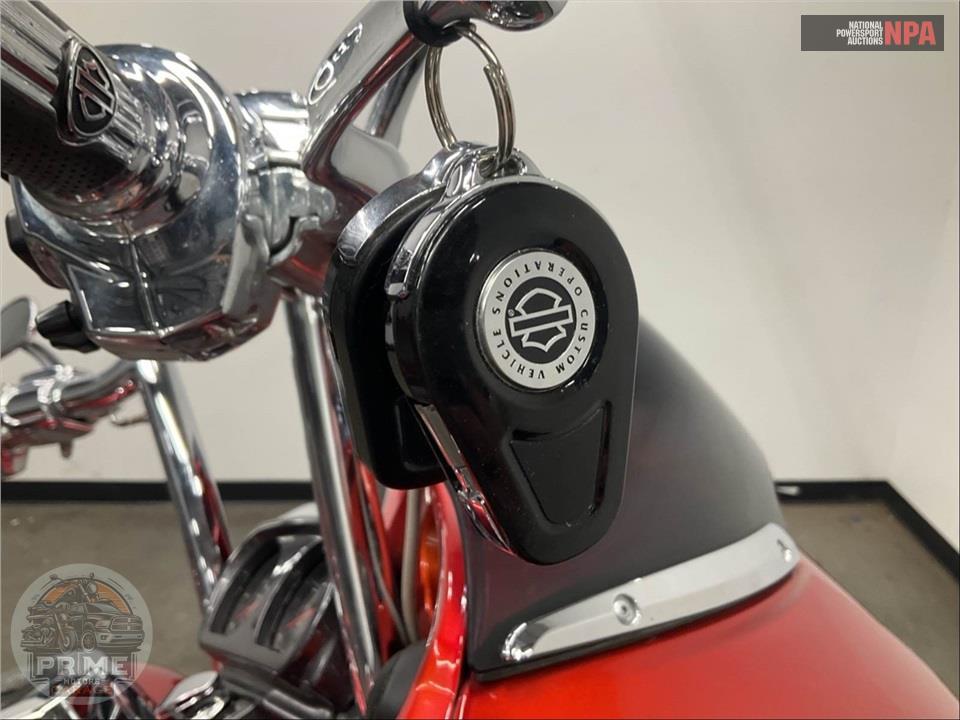 2018 Harley-Davidson FLTRXSE CVO ROAD GLIDE — фото 11