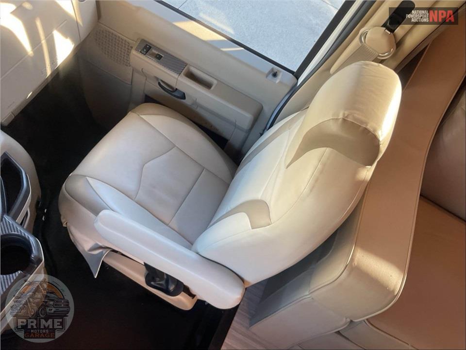 2019 Entegra Coach M-30X 450HP FORD - ESTEEM SERIES — фото 25