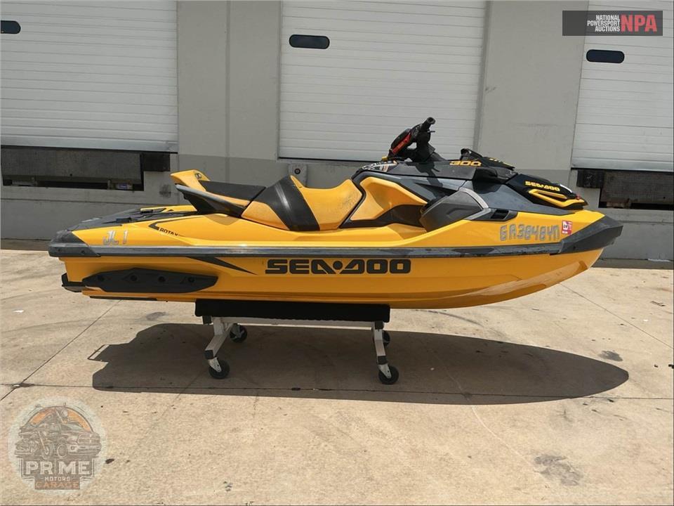 2022 SEADOO/BRP RXT-X 300 TECH PACKAGE