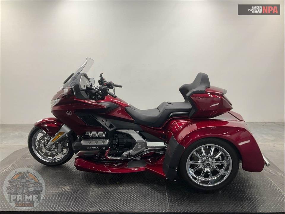2018 Honda GL1800D GOLDWING TOUR DCT (RED) — фото 3