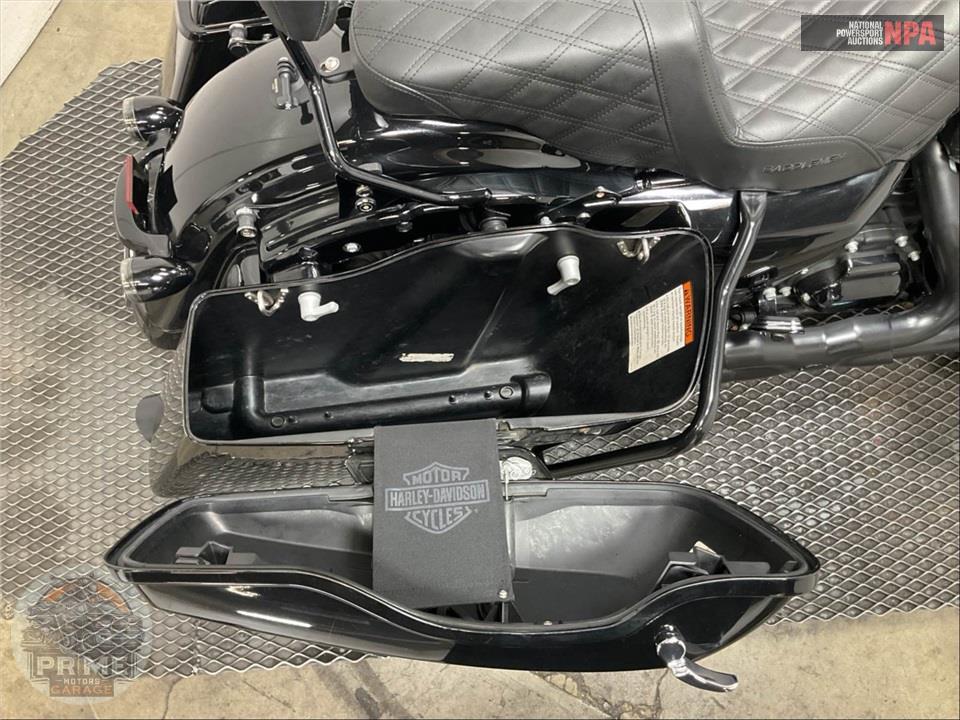 2018 Harley-Davidson FLHRXS ROAD KING SPECIAL — фото 23