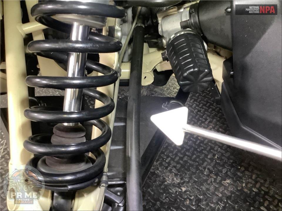 2023 Can-Am MAVERICK X3 X RC TURBO RR 64 — фото 21