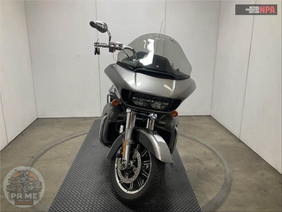 2016 Harley-Davidson FLTRU ROAD GLIDE ULTRA — фото 2