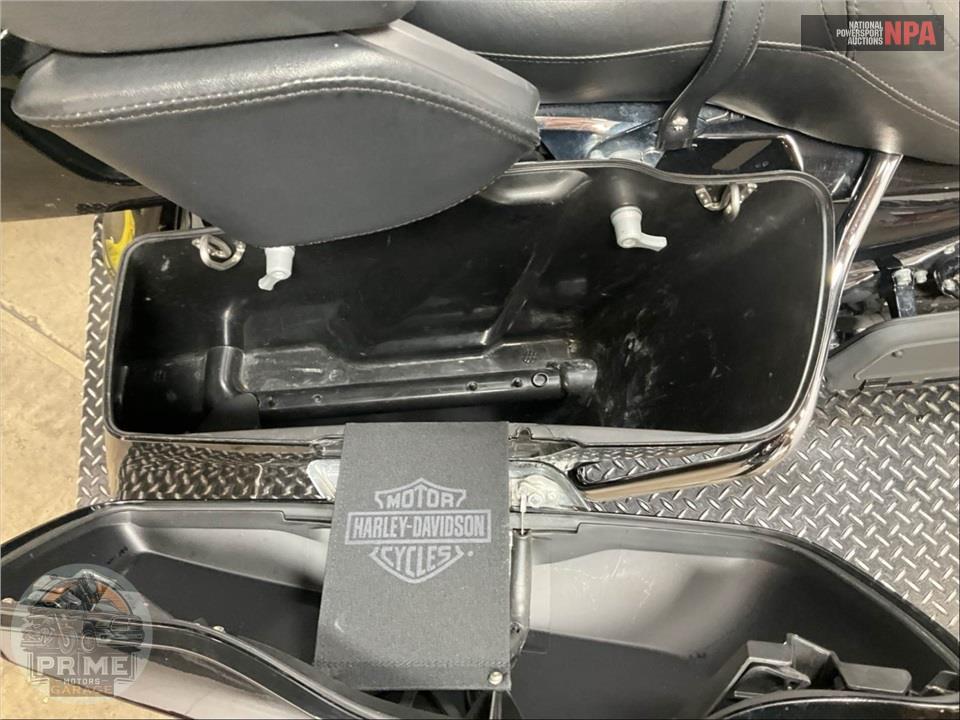 2021 Harley-Davidson FLTRK ROAD GLIDE LIMITED — фото 24