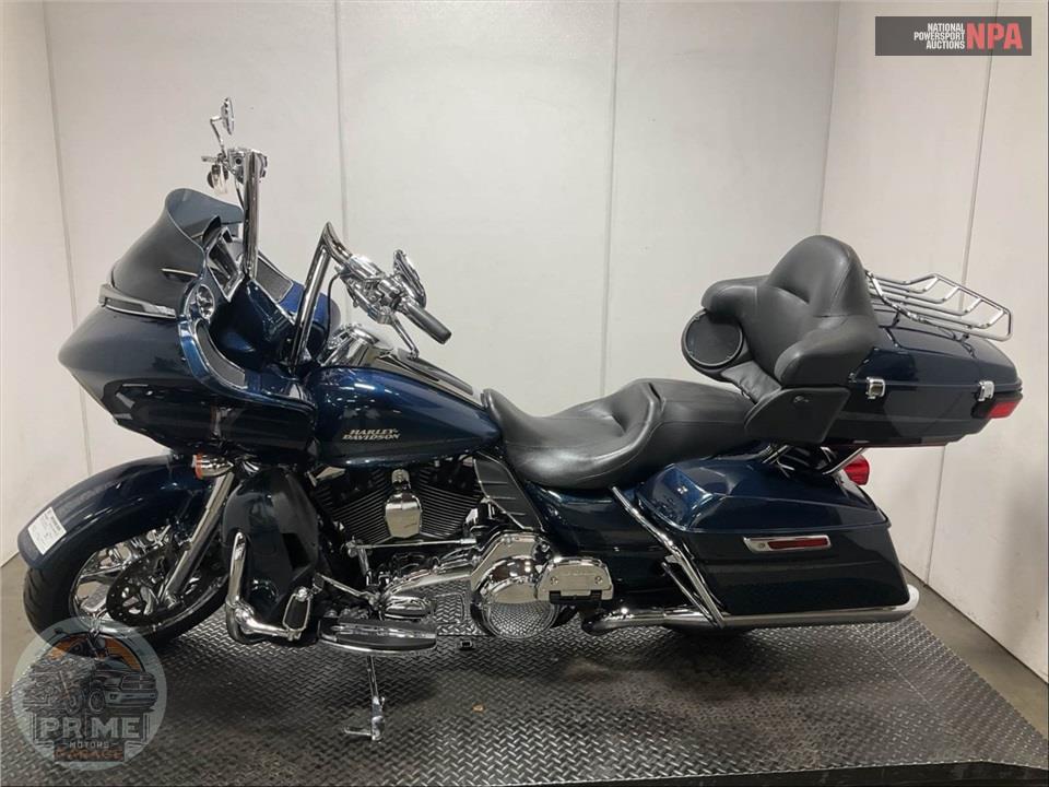 2016 Harley-Davidson FLTRU ROAD GLIDE ULTRA — фото 3