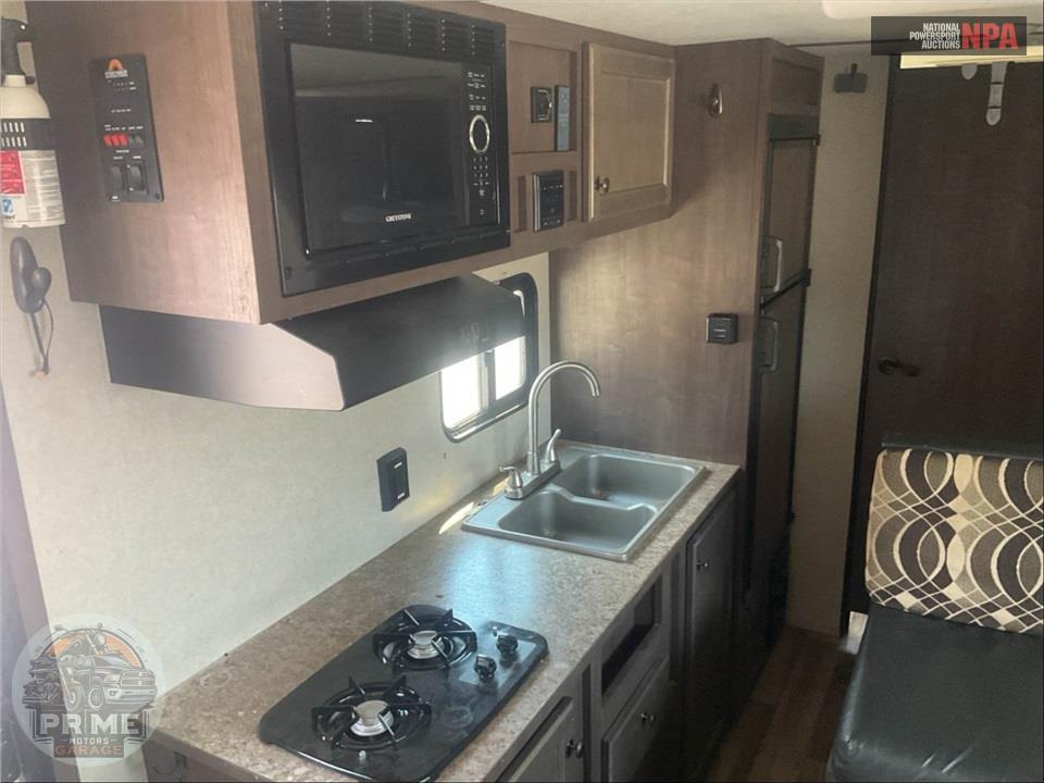 2019 Sunset Park Rv M-23WQBS - SUN LITE SERIES — фото 17