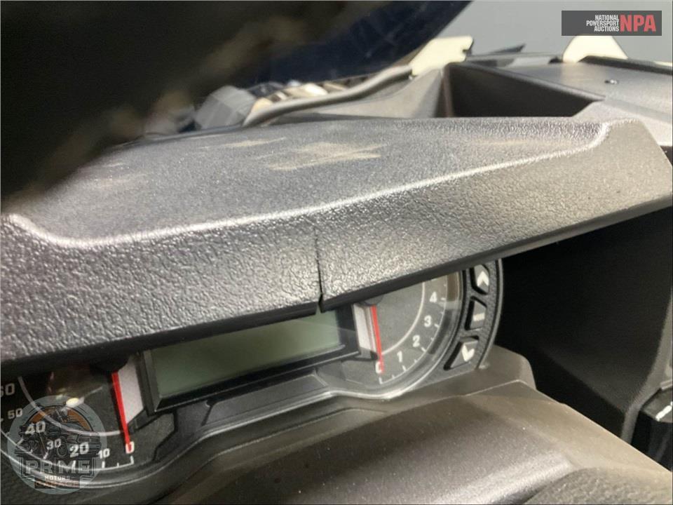 2024 Polaris SLINGSHOT SLR AUTODRIVE — фото 19