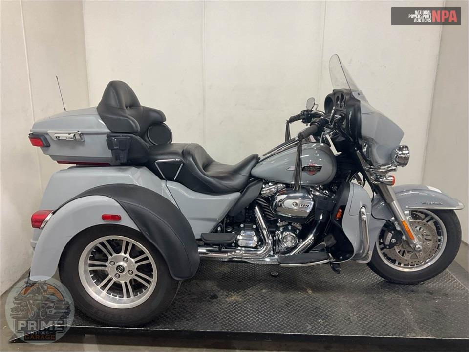2024 Harley-Davidson FLHTCUTG TRI GLIDE ULTRA CLASSIC — фото 1