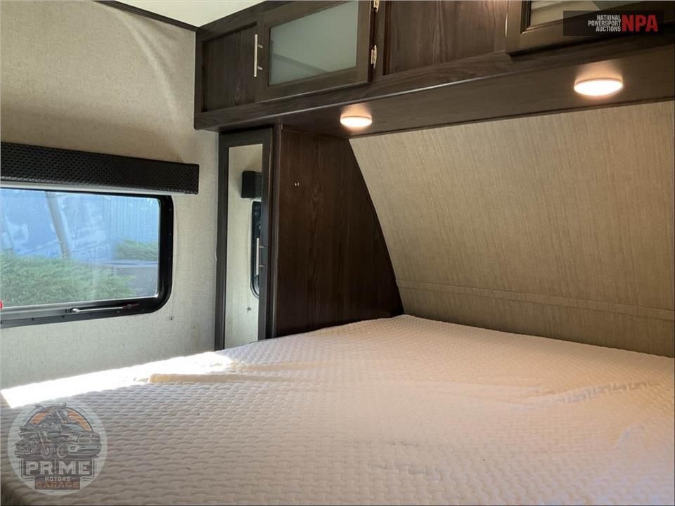 2018 Kodiak By Dutchmen M-253RBSL - EXPRESS SERIES — фото 10