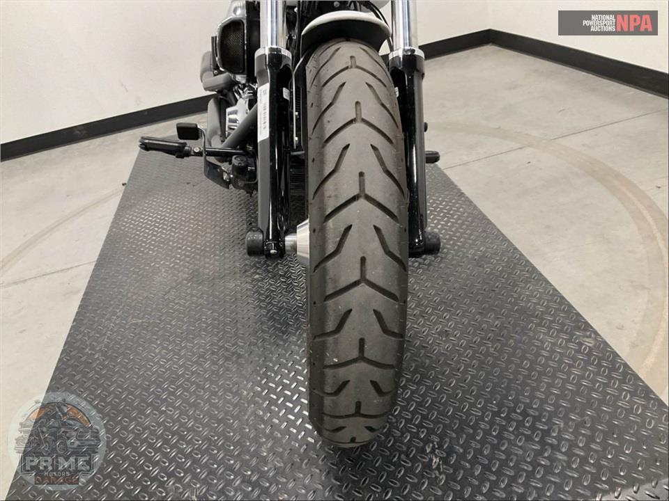2017 Harley-Davidson FXSB BREAKOUT — фото 15