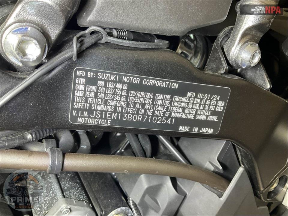 2024 Suzuki GSX800FRQM4 GSX-8R — фото 26