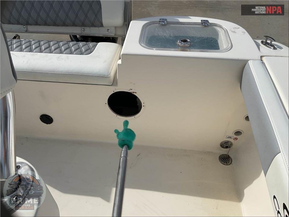 2019 Cobia Boats 220 CENTER CONSOLE L=22/E=1-150HP MERCURY OB — фото 28