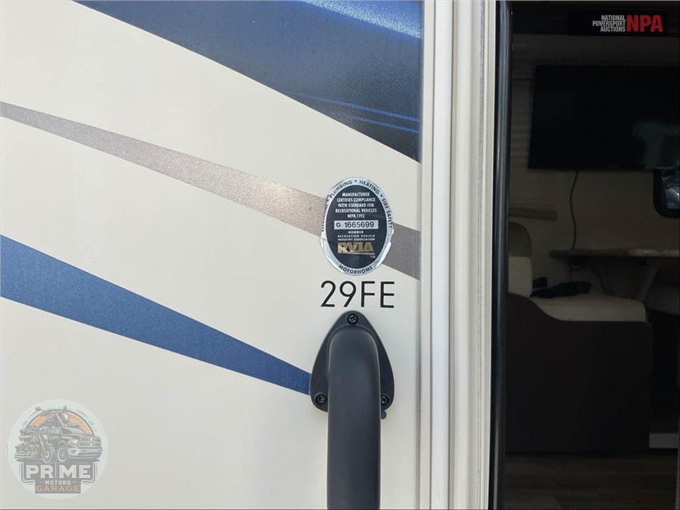 2017 Thor Motor Coach M-29FE E450-V10 - FREEDOM ELITE SERIES — фото 7