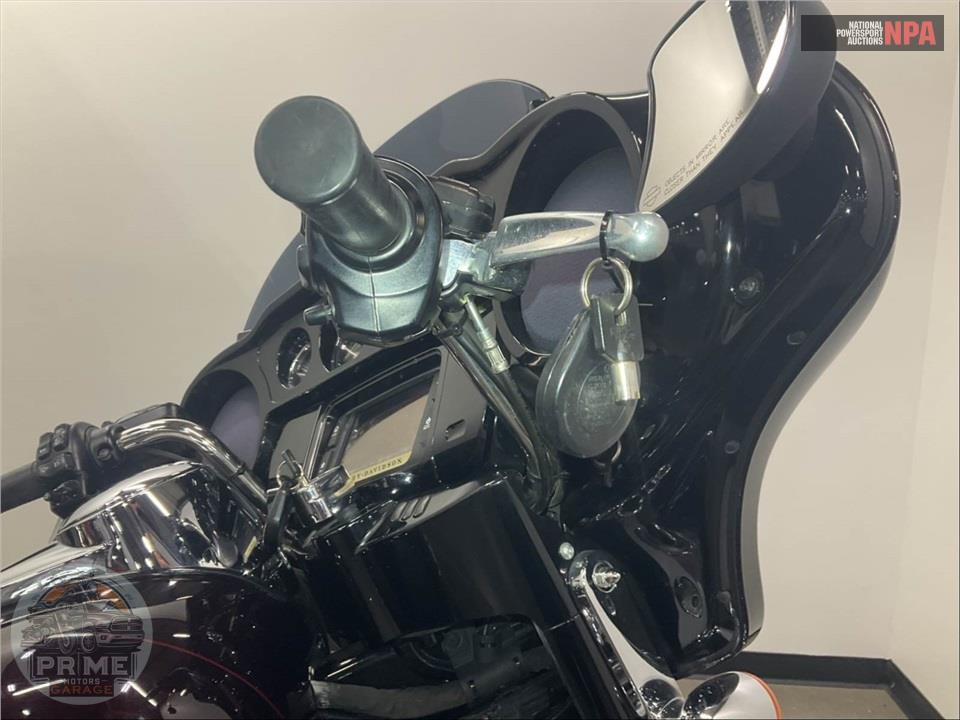 2014 Harley-Davidson FLHXS STREET GLIDE — фото 11
