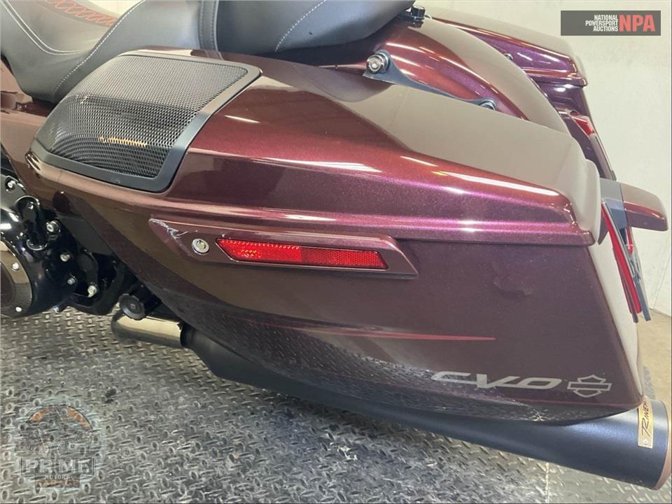 2024 Harley-Davidson FLTRXSE CVO ROAD GLIDE — фото 18