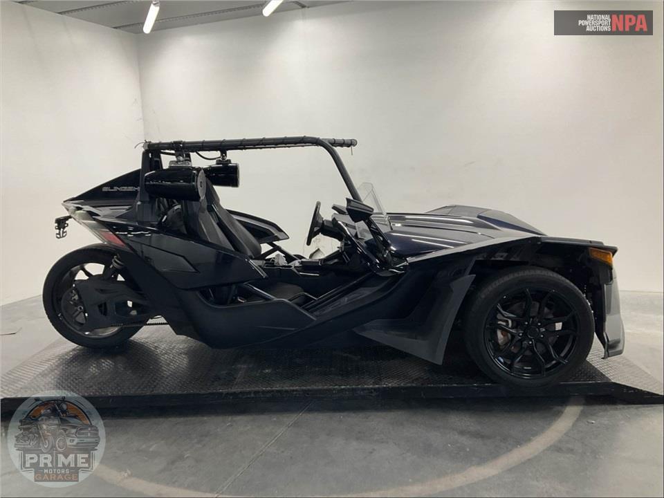 2021 Polaris SLINGSHOT SL AUTODRIVE — фото 1