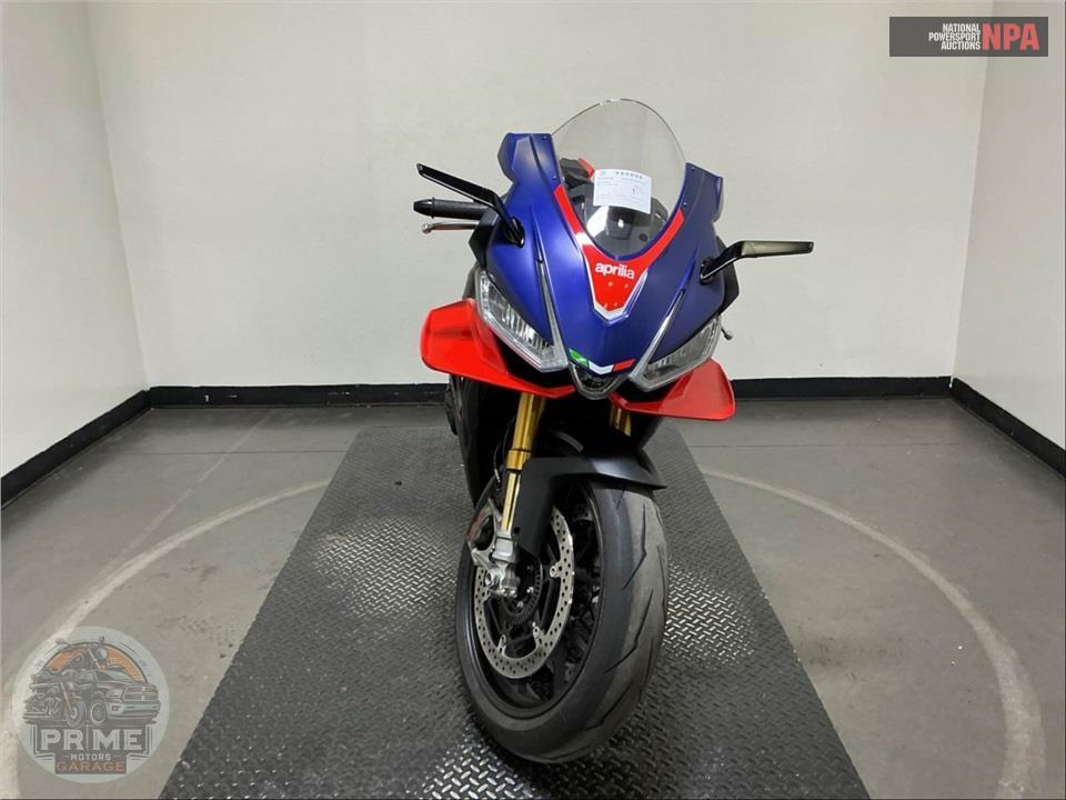 2021 Aprilia RSV4 FACTORY 1100 — фото 2