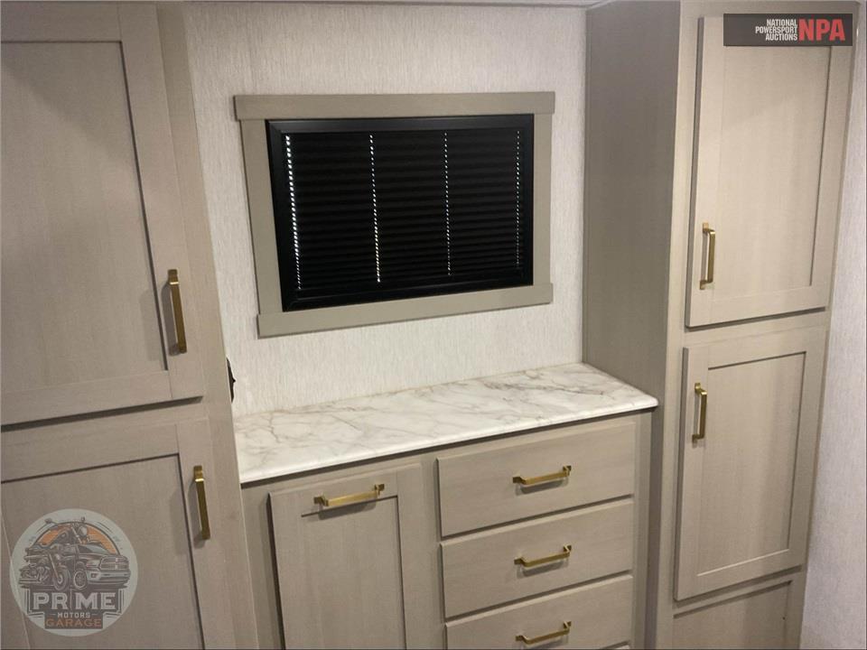 2024 Wildwood By Forest River M-375FAM - HERITAGE GLEN FIFTH WHEEL SERIES — фото 14