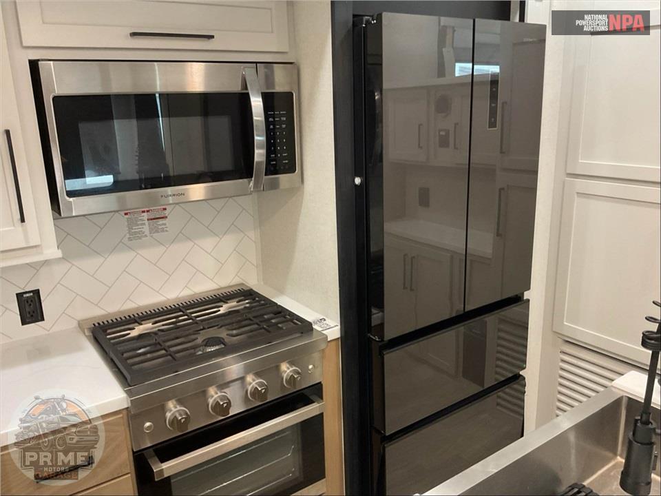 2025 Sandpiper By Forest River M-3990FL - FIFTH WHEEL SERIES — фото 17