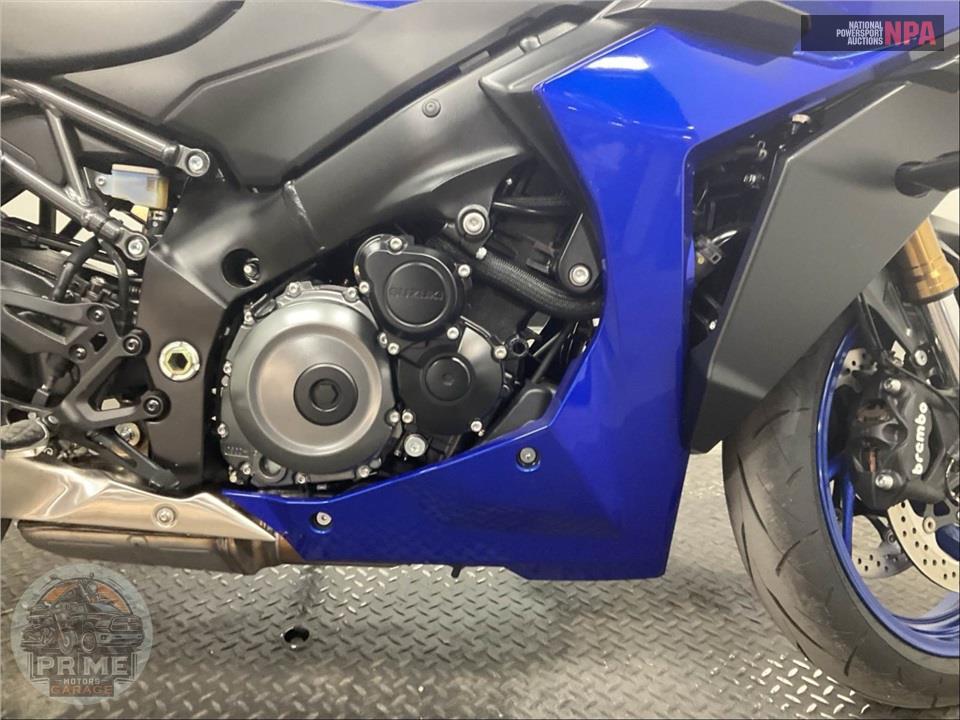 2026 Suzuki GSX-S1000GT+ — фото 6