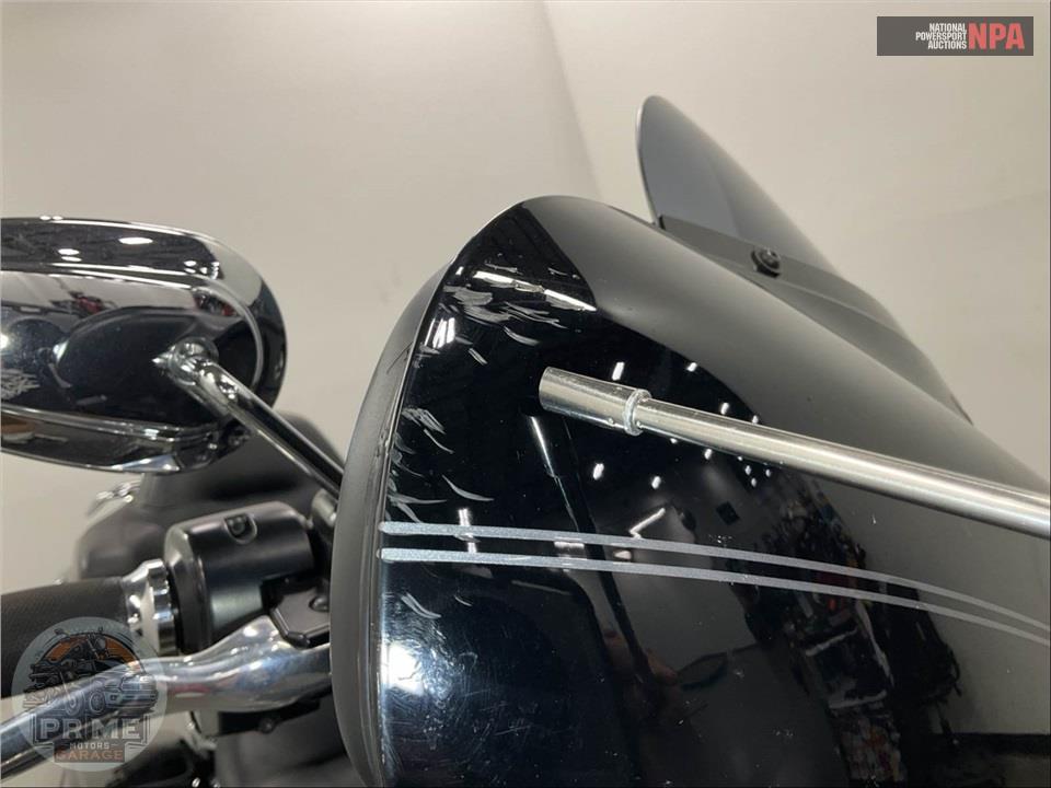 2016 Harley-Davidson FLHTCU ULTRA CLASSIC ELECTRA GLIDE — фото 14