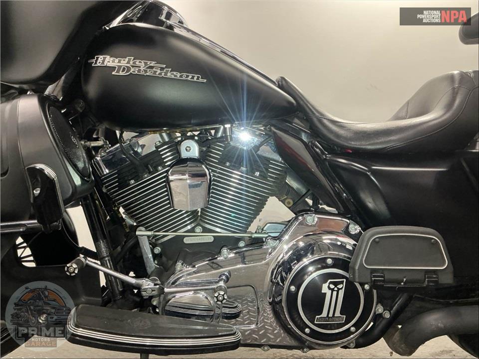 2012 Harley-Davidson FLHX STREET GLIDE — фото 7