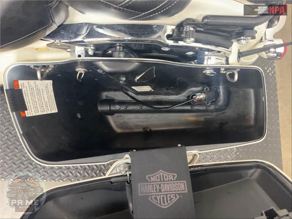 2015 Harley-Davidson FLHXS STREET GLIDE SPECIAL — фото 16