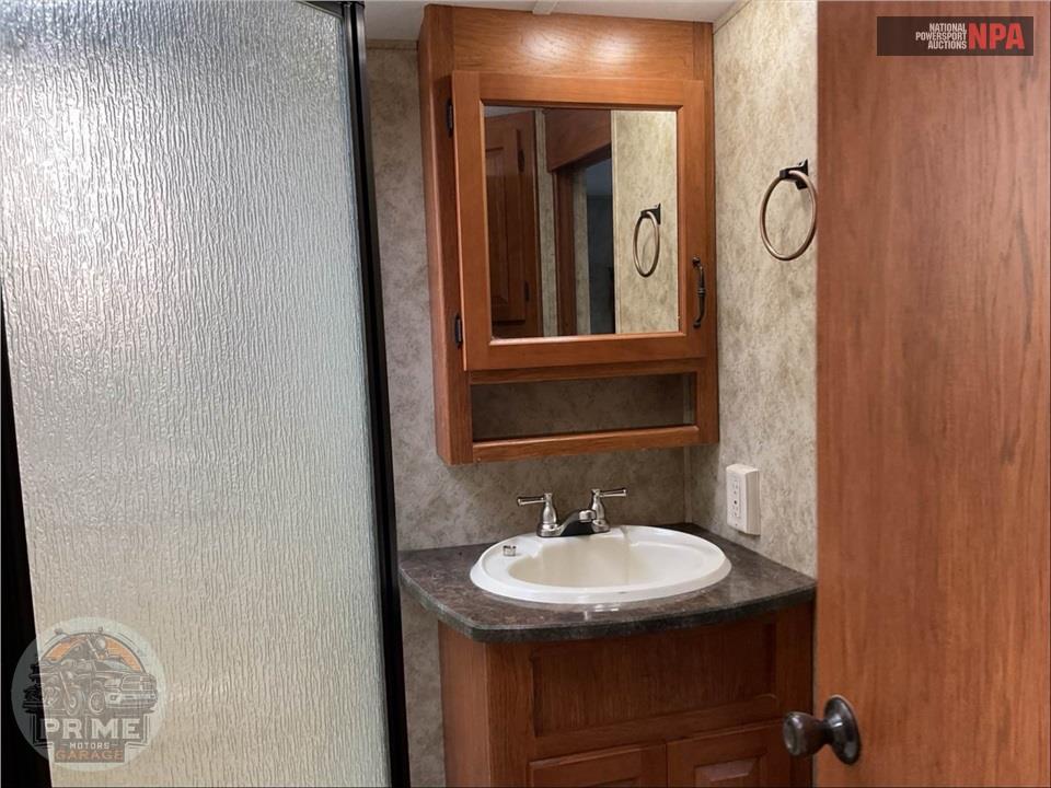 2013 Keystone Rv M-346 LBQ - MONTANA MOUNTAINEER FIFTH WHEEL SERIES — фото 20