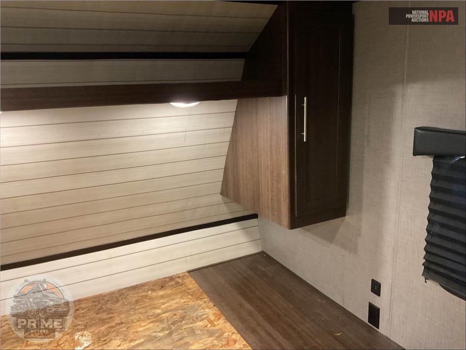 2020 Crossroads Rv M-331 BH - ZINGER SERIES — фото 12