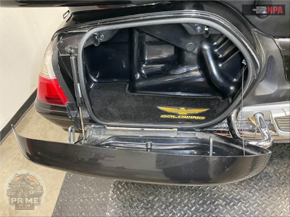 2010 Honda GL1800HPMA GOLDWING — фото 28