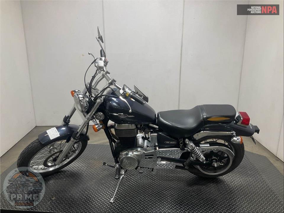 2015 Suzuki LS650L5 BOULEVARD S40 — фото 3