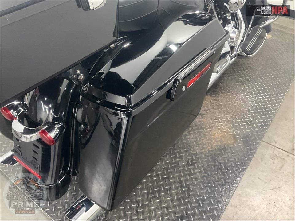 2011 Harley-Davidson FLHX-103 STREET GLIDE — фото 22