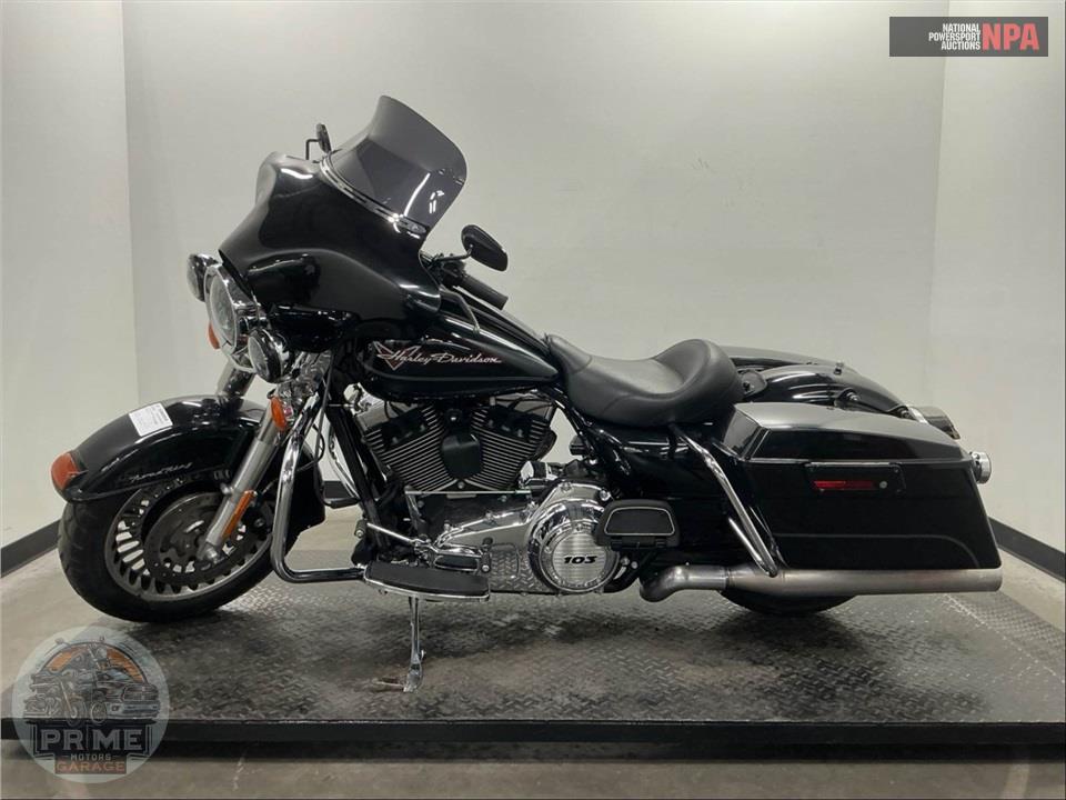 2013 Harley-Davidson FLHR ROAD KING — фото 3