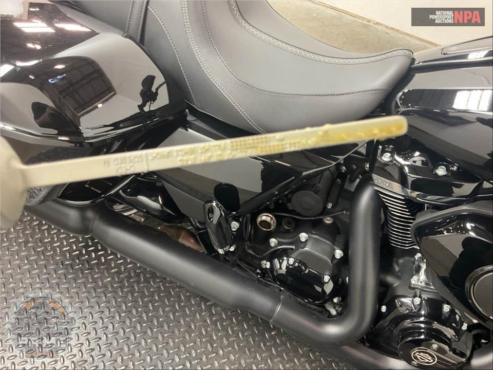 2025 Harley-Davidson FLHX STREET GLIDE — фото 9