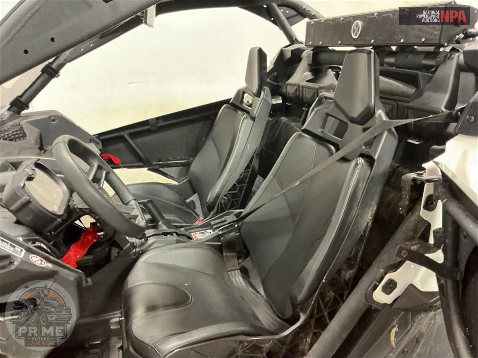 2018 Can-Am MAVERICK X3 TURBO — фото 30