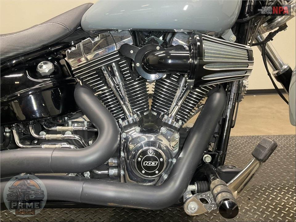 2015 Harley-Davidson FXSB BREAKOUT — фото 6