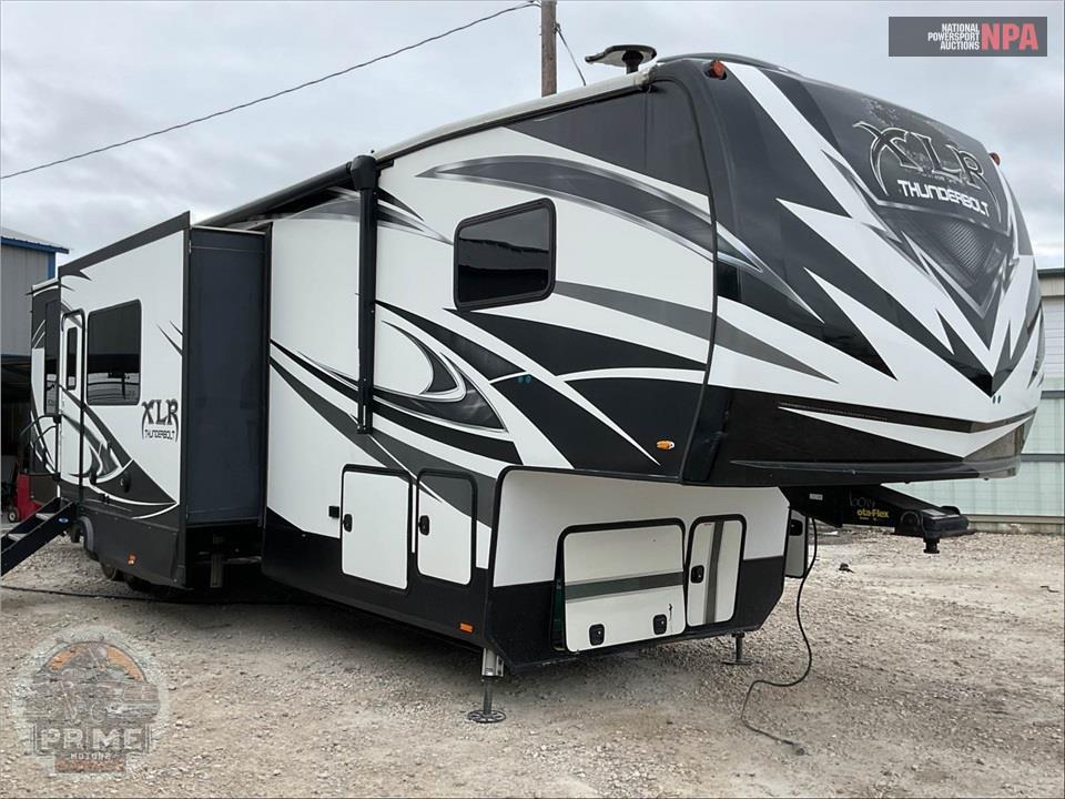 2019 XLR BY FOREST RIVER M-382AMP - THUNDERBOLT TOY HAULER TOY HAULER SERIES