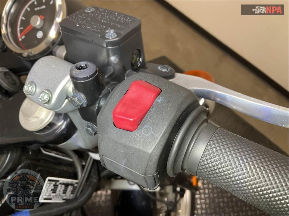2023 Royal Enfield INT 650 STANDARD — фото 14