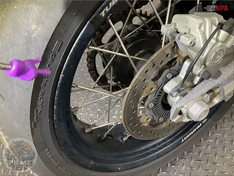 2023 Husqvarna 701 SUPERMOTO — фото 20