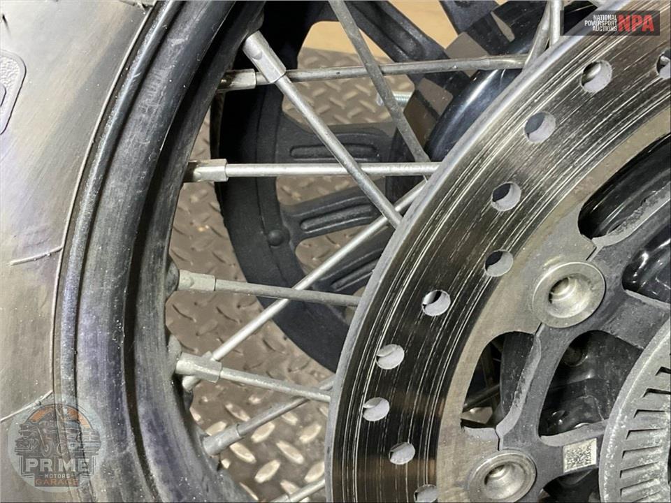 2020 Indian Motorcycle SCOUT BOBBER TWENTY ABS (THUNDER BLACK) — фото 18