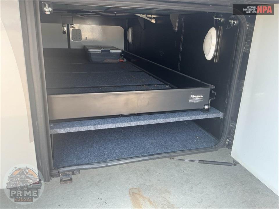 2012 Winnebago M-36M-CUMMINS 360HP - JOURNEY SERIES — фото 45