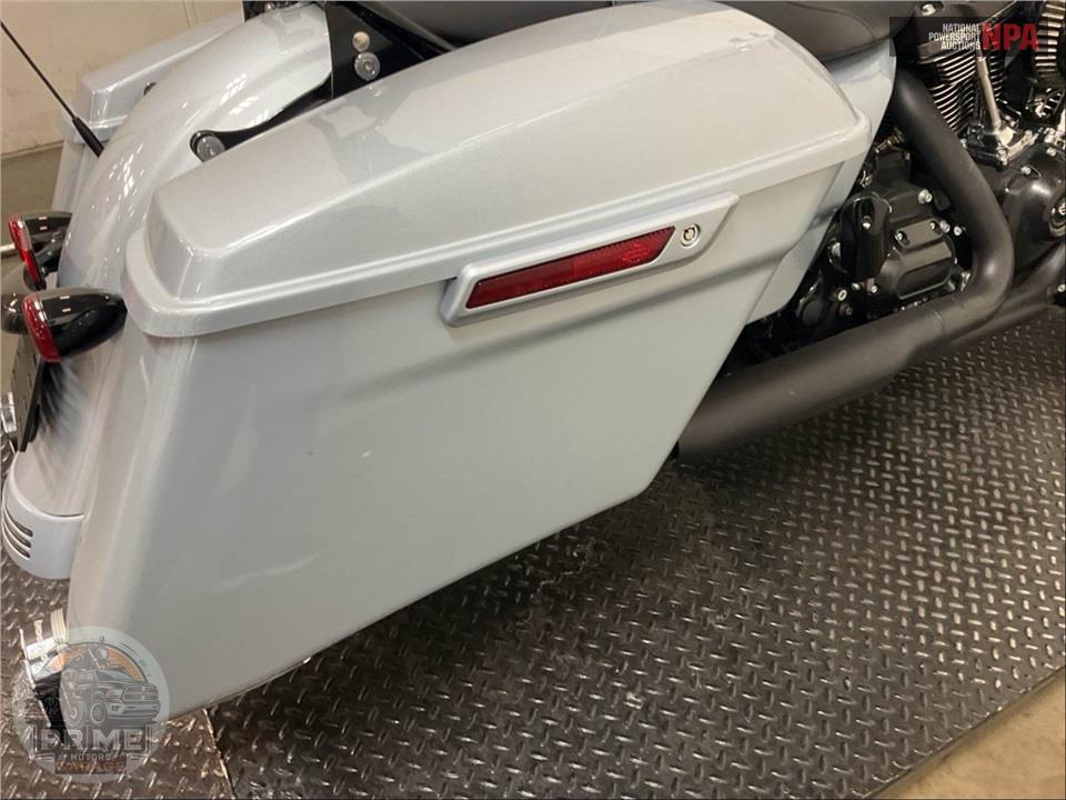 2023 Harley-Davidson FLTRXS ROAD GLIDE SPECIAL — фото 21