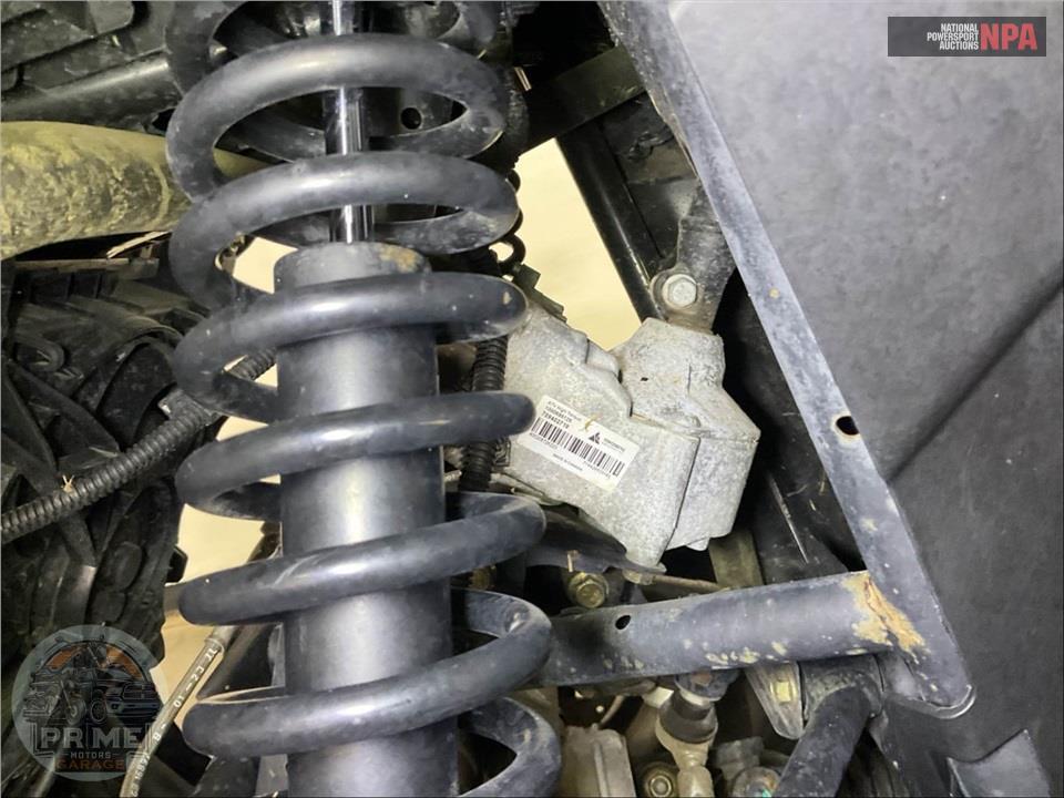 2024 Can-Am OUTLANDER PRO XU HD5 — фото 31