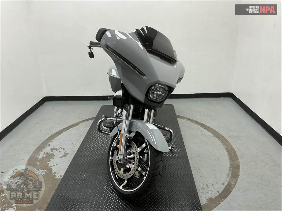 2025 Harley-Davidson FLHX STREET GLIDE — фото 2