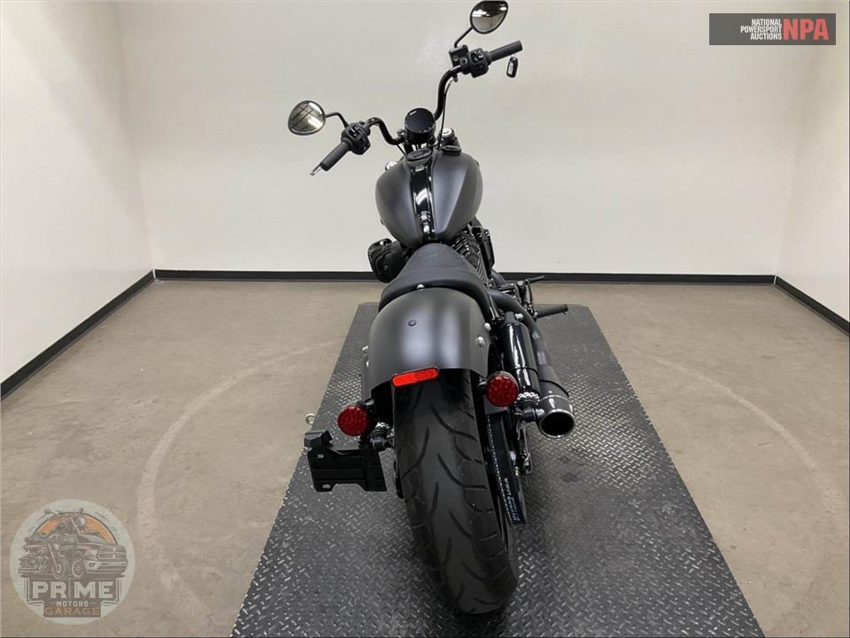 2023 Indian Motorcycle CHIEF BOBBER DARK HORSE (SMOKE) — фото 4