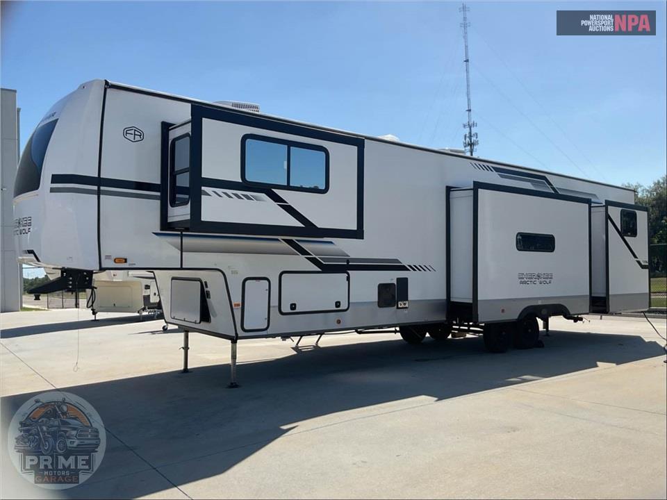 2025 Cherokee By Forest River M -3850SUITE - ARCTIC WOLF FIFTH WHEEL SERIES — фото 2